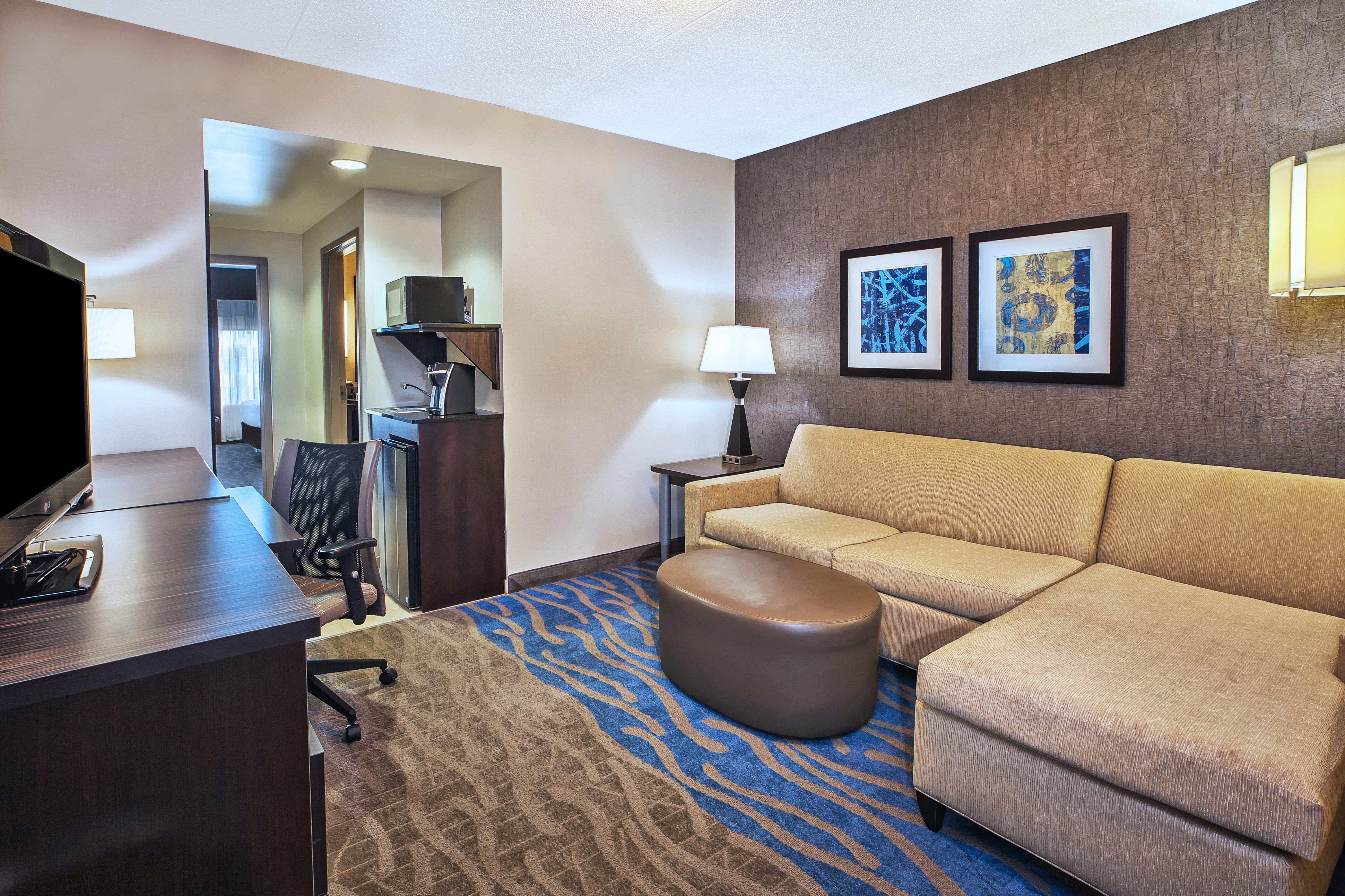 Holiday Inn Express & Suites Dayton South - I-675 By Ihg Shanersville Exterior photo